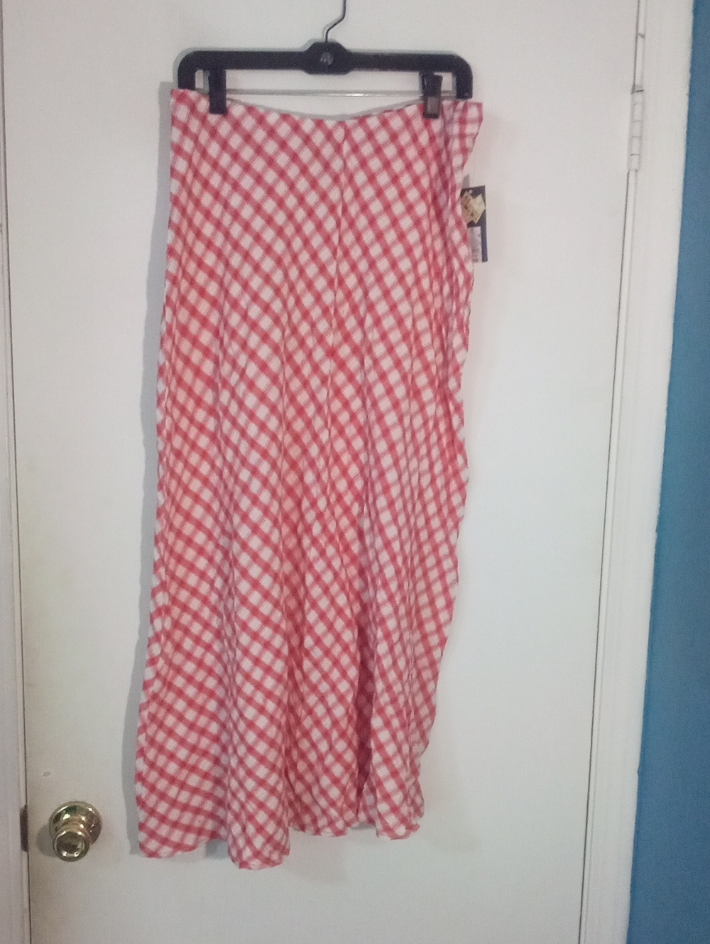 Universal Thread Red White Midi Skirt Medium NWT $30 Plaid Checked